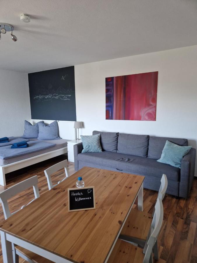 Well Located Flat With Balcony Apartment Dusseldorf Exterior photo